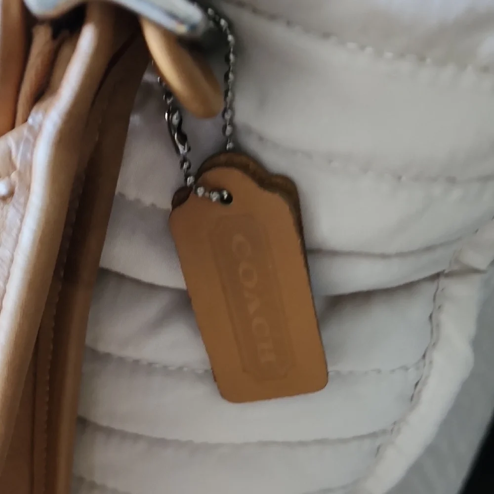 Vintage Coach Legacy Top Zip Camel/Tan Leather Bag - Picture 4 of 10